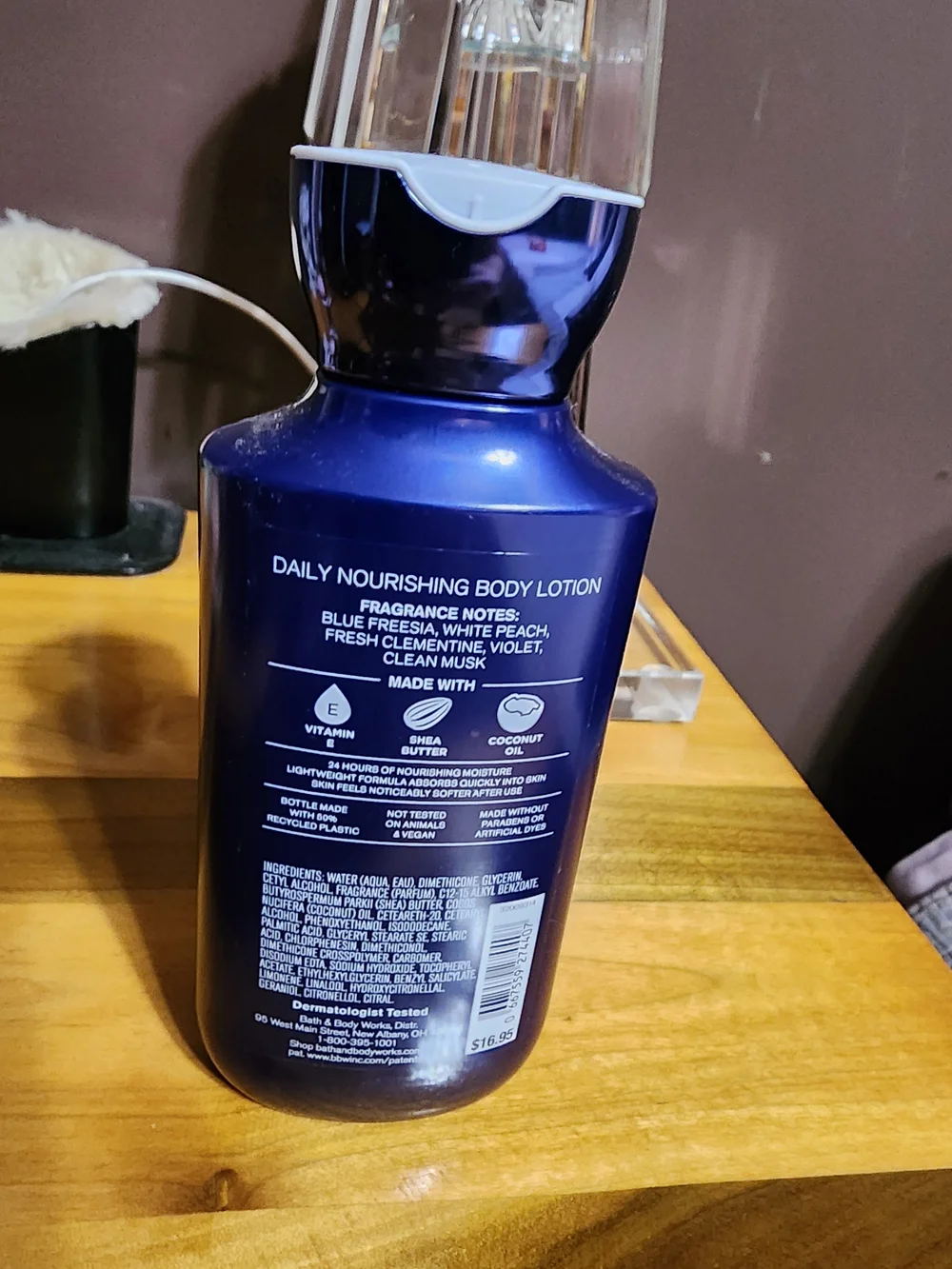 Bath & Body Works light fresh